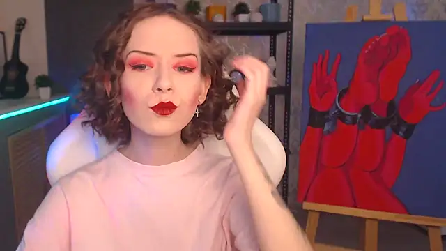 Snapshot of FascinatingEyess chatting on 11/26/25, 11:55 FascinatingEyess online show from 11/26/25, 11:55