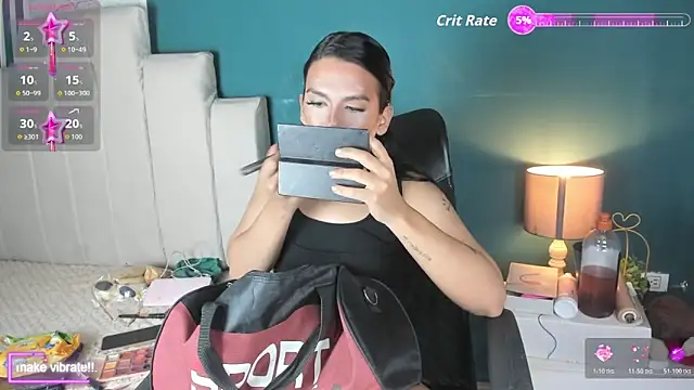 yossi peach cute online show from 11/30/25, 08:02