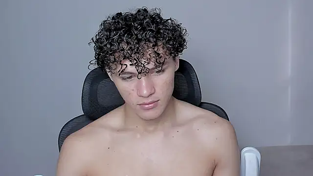 laurent nova online show from 10/25/25, 06:46