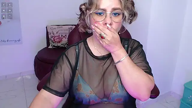 Snapshot of zehra_sanem chatting on 02/14/25, 01:02 zehra sanem online show from 02/14/25, 01:02