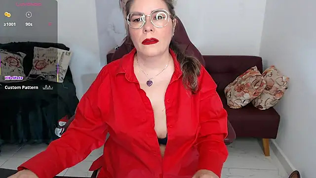 Snapshot of zehra_sanem chatting on 11/19/25, 07:25 zehra sanem online show from 11/19/25, 07:25