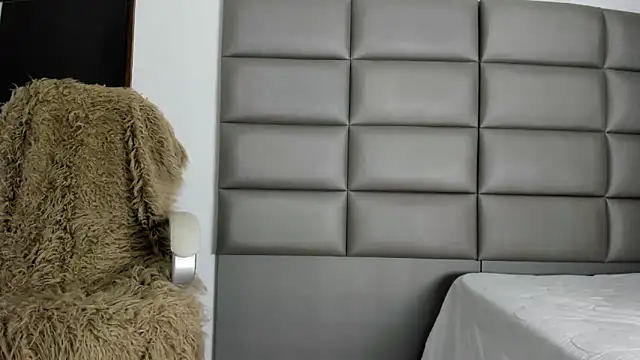 Snapshot of dereksmith2 chatting on 02/21/25, 10:37 dereksmith2 online show from 02/21/25, 10:37