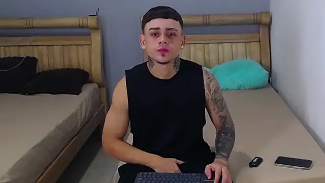 nino rousse online show from 10/23/25, 07:40