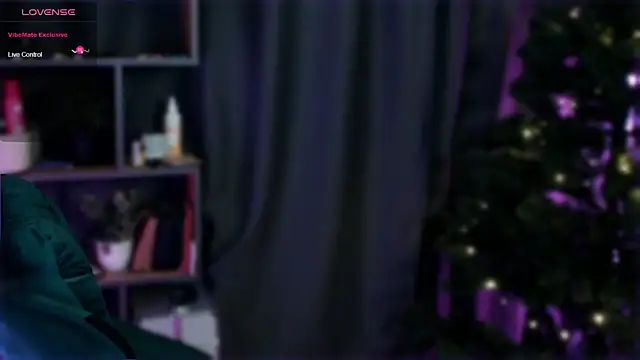 Snapshot of The_Full_Red_Moon chatting on 12/09/24, 02:28 The Full Red Moon online show from 12/09/24, 02:28