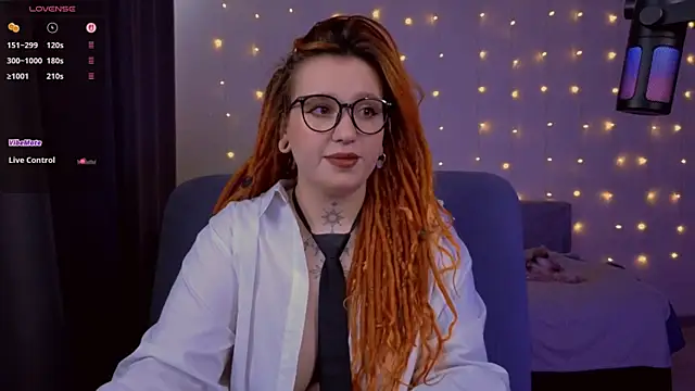 Snapshot of The_Full_Red_Moon chatting on 02/28/26, 07:42 The Full Red Moon online show from 02/28/26, 07:42