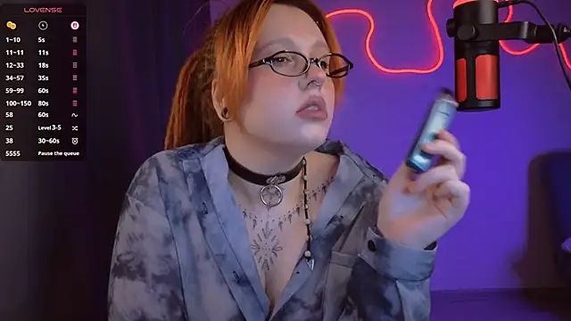 Snapshot of The_Full_Red_Moon chatting on 04/09/26, 11:59 The Full Red Moon online show from 04/09/26, 11:59