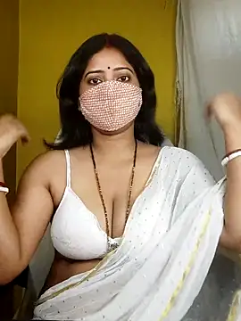 Snapshot of natasha_bhabhi chatting on 05/04/26, 02:18 natasha bhabhi online show from 05/04/26, 02:18