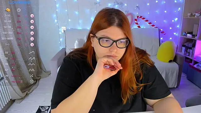 Snapshot of Melissa_Purr chatting on 01/11/25, 07:49 Melissa Purr online show from 01/11/25, 07:49