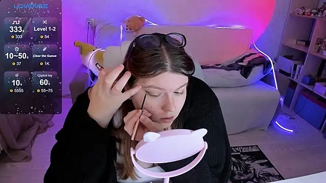 Snapshot of Melissa_Purr chatting on 02/17/25, 03:42 Melissa Purr online show from 02/17/25, 03:42