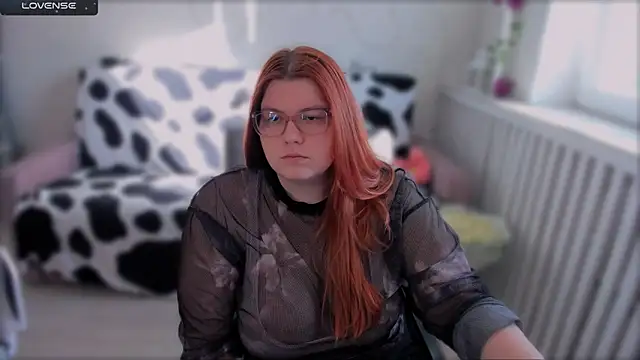 Snapshot of Melissa_Purr chatting on 09/22/25, 12:40 Melissa Purr online show from 09/22/25, 12:40