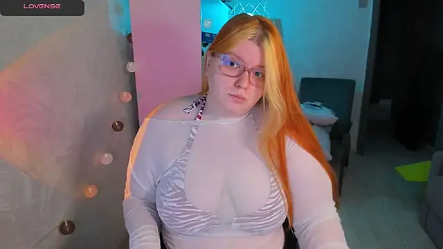 Snapshot of Melissa_Purr chatting on 04/16/26, 07:14 Melissa Purr online show from 04/16/26, 07:14