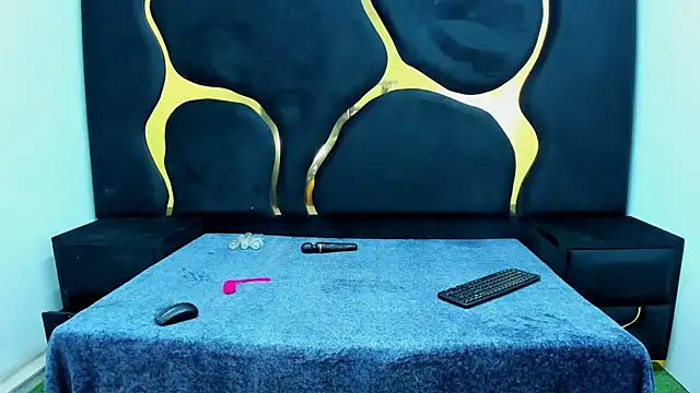 Snapshot of Ivanna18_x chatting on 02/15/25, 04:25 Ivanna18 x online show from 02/15/25, 04:25