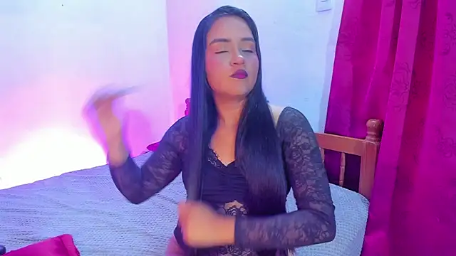 Snapshot of Ivanna18_x chatting on 04/11/26, 03:33 Ivanna18 x online show from 04/11/26, 03:33