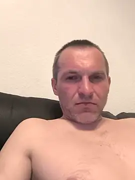 Snapshot of AttractiveSilk5 chatting on 03/29/26, 04:12 AttractiveSilk5 online show from 03/29/26, 04:12