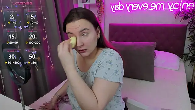 FeralPeach online show from 02/02/25, 06:04