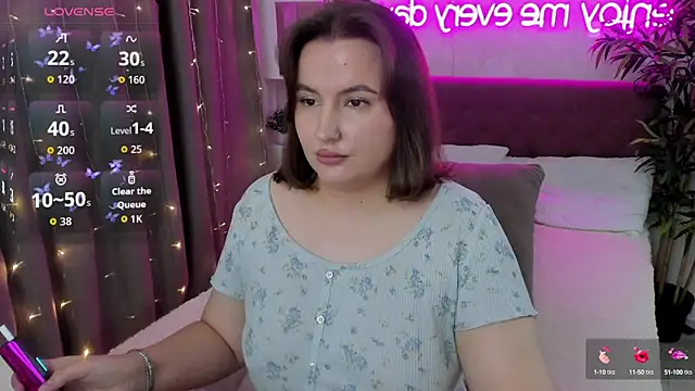 FeralPeach online show from 09/18/25, 04:03