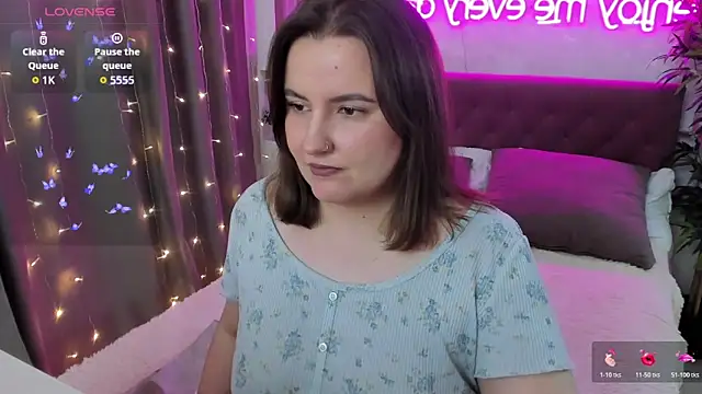 FeralPeach online show from 12/14/25, 08:52