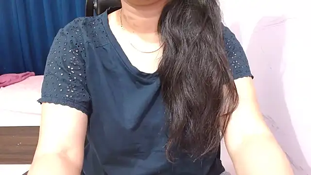Snapshot of priya__81 chatting on 01/20/25, 05:06 priya 81 online show from 01/20/25, 05:06
