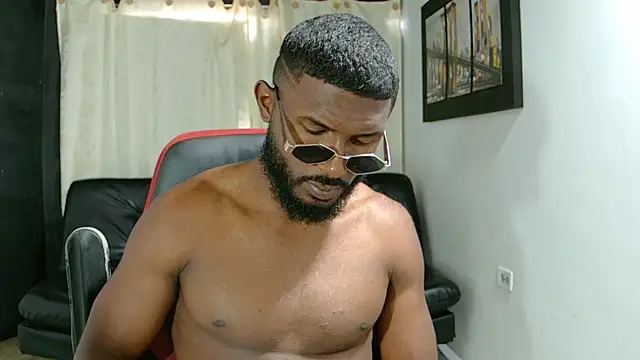 Snapshot of Black_indiian chatting on 03/19/26, 04:11 Black indiian online show from 03/19/26, 04:11