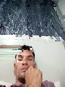 719610 online show from 11/09/25, 02:32