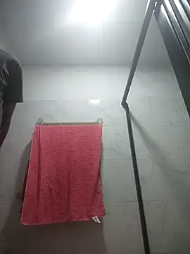 719610 online show from 12/21/25, 10:06