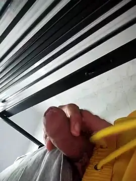 719610 online show from 04/08/26, 02:55