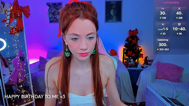 Snapshot of Alyssa_Smitt chatting on 12/30/24, 06:31 Alyssa Smitt online show from 12/30/24, 06:31