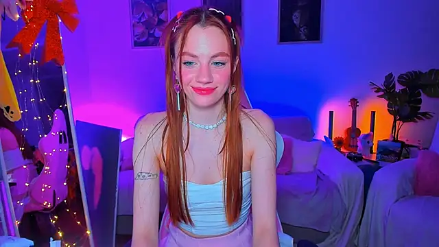 Snapshot of Alyssa_Smitt chatting on 03/02/25, 11:31 Alyssa Smitt online show from 03/02/25, 11:31