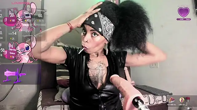 Snapshot of sexy-Bunny chatting on 12/18/25, 10:38 sexy-Bunny online show from 12/18/25, 10:38