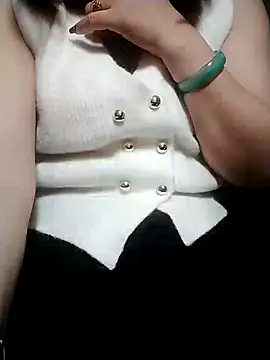 Snapshot of Rose_DiDi chatting on 02/01/25, 02:37 Rose DiDi online show from 02/01/25, 02:37