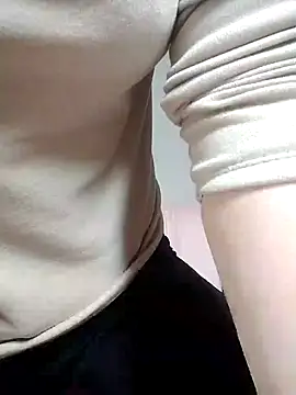 Snapshot of Rose_DiDi chatting on 02/04/25, 02:49 Rose DiDi online show from 02/04/25, 02:49