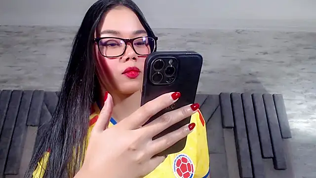 Snapshot of JasmineMoore chatting on 06/23/26, 10:08 JasmineMoore online show from 06/23/26, 10:08