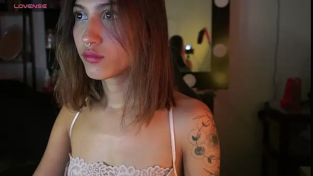 Snapshot of MissKorah chatting on 02/01/25, 01:44 MissKorah online show from 02/01/25, 01:44