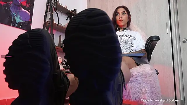 Snapshot of MissKorah chatting on 03/06/26, 08:38 MissKorah online show from 03/06/26, 08:38