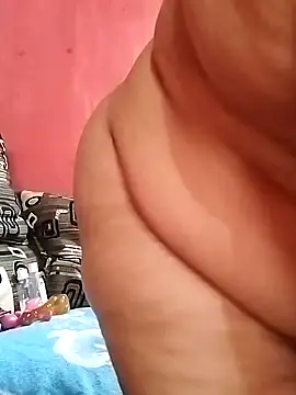 Snapshot of naughtygrannyXXX chatting on 02/10/25, 08:09 naughtygrannyXXX online show from 02/10/25, 08:09