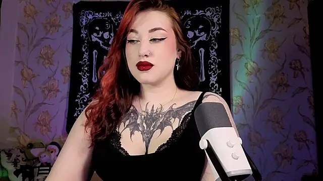 Snapshot of Kimpossible1 chatting on 10/12/25, 09:19 Kimpossible1 online show from 10/12/25, 09:19