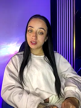 Snapshot of Ady_18 chatting on 11/12/25, 08:52 Ady 18 online show from 11/12/25, 08:52