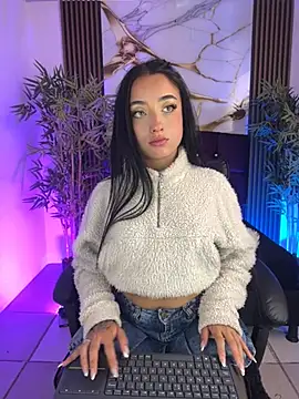 Ady 18 online show from 02/04/26, 08:25