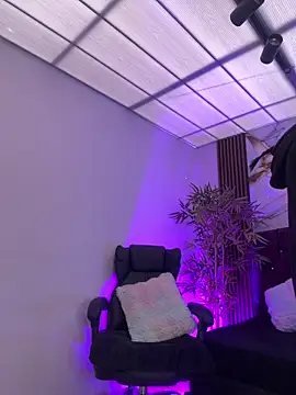 Ady 18 online show from 02/10/26, 05:06