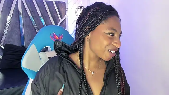 Snapshot of Queen_perla_ chatting on 09/12/25, 05:57 Queen perla online show from 09/12/25, 05:57