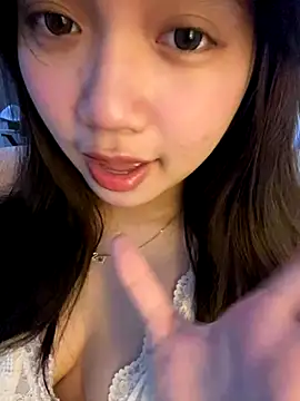 Hotellinh12 online show from 09/17/25, 07:54