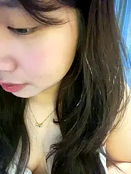 Hotellinh12 online show from 09/30/25, 04:23