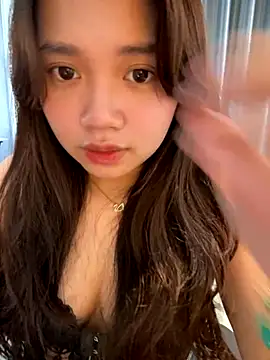 Hotellinh12 online show from 10/17/25, 08:06