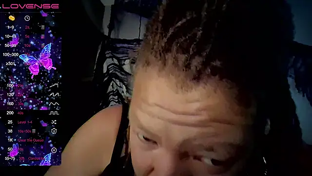 Snapshot of Milfshakecafe chatting on 10/09/25, 02:26 Milfshakecafe online show from 10/09/25, 02:26