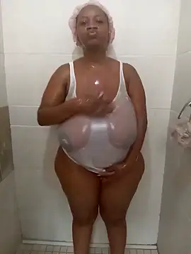 Snapshot of Chubbykarisma27 chatting on 12/13/24, 10:08 Chubbykarisma27 online show from 12/13/24, 10:08