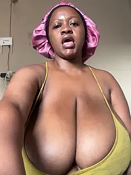 Snapshot of Chubbykarisma27 chatting on 02/03/25, 02:13 Chubbykarisma27 online show from 02/03/25, 02:13