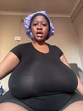 Snapshot of Chubbykarisma27 chatting on 02/24/25, 05:11 Chubbykarisma27 online show from 02/24/25, 05:11