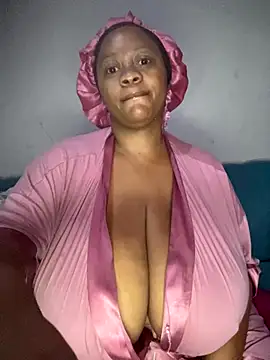 Chubbykarisma27 online show from 11/20/25, 04:34