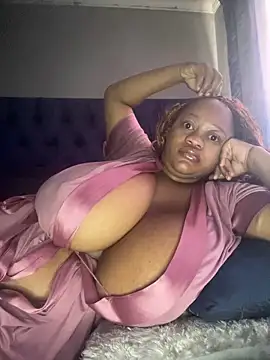 Snapshot of Chubbykarisma27 chatting on 03/14/26, 05:02 Chubbykarisma27 online show from 03/14/26, 05:02