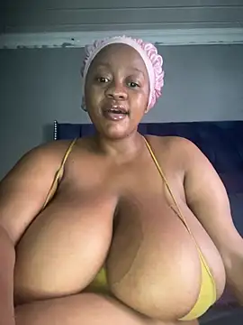 Snapshot of Chubbykarisma27 chatting on 03/23/26, 11:58 Chubbykarisma27 online show from 03/23/26, 11:58